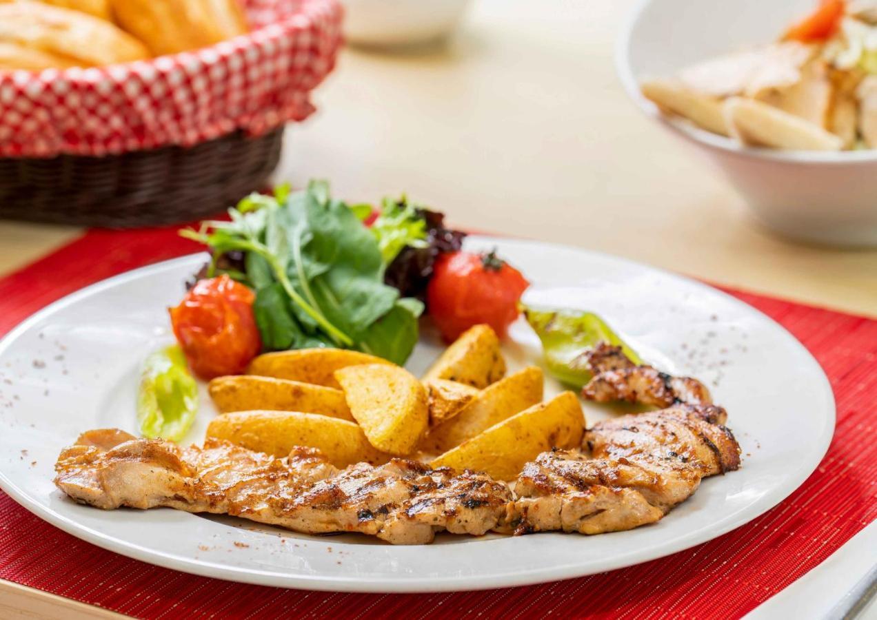 מלון Ibis Izmir Alsancak מראה חיצוני תמונה