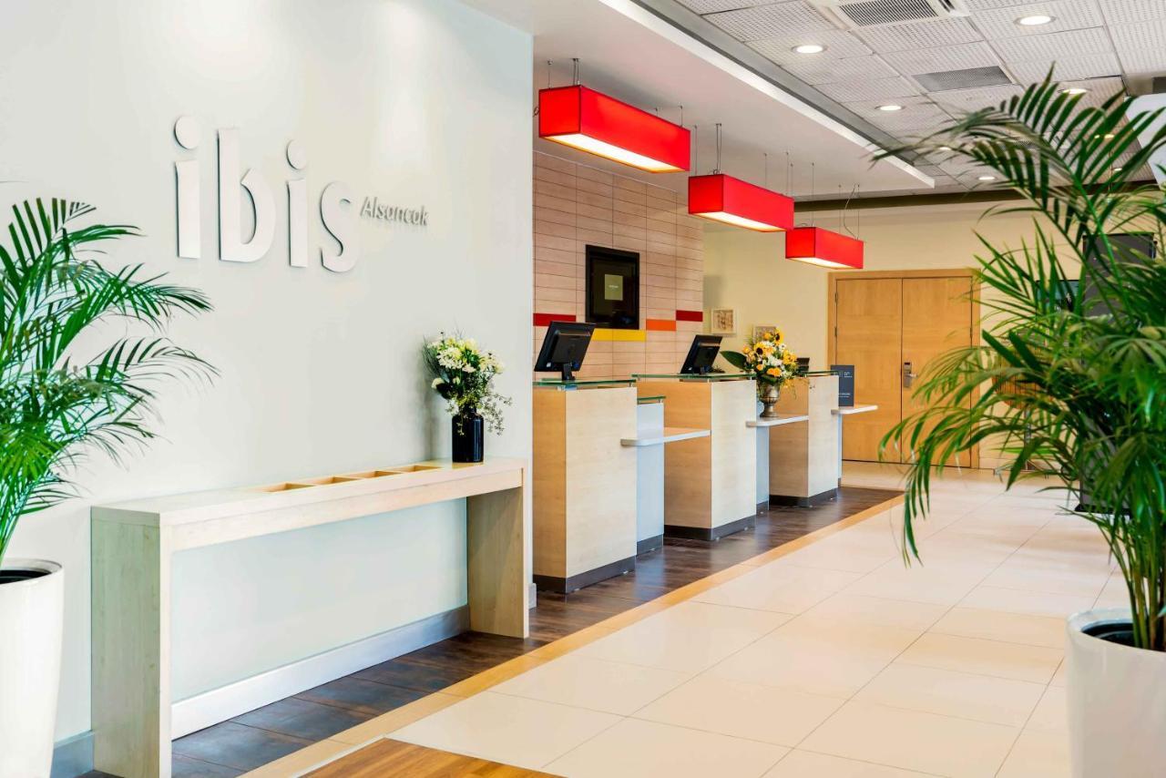מלון Ibis Izmir Alsancak מראה חיצוני תמונה