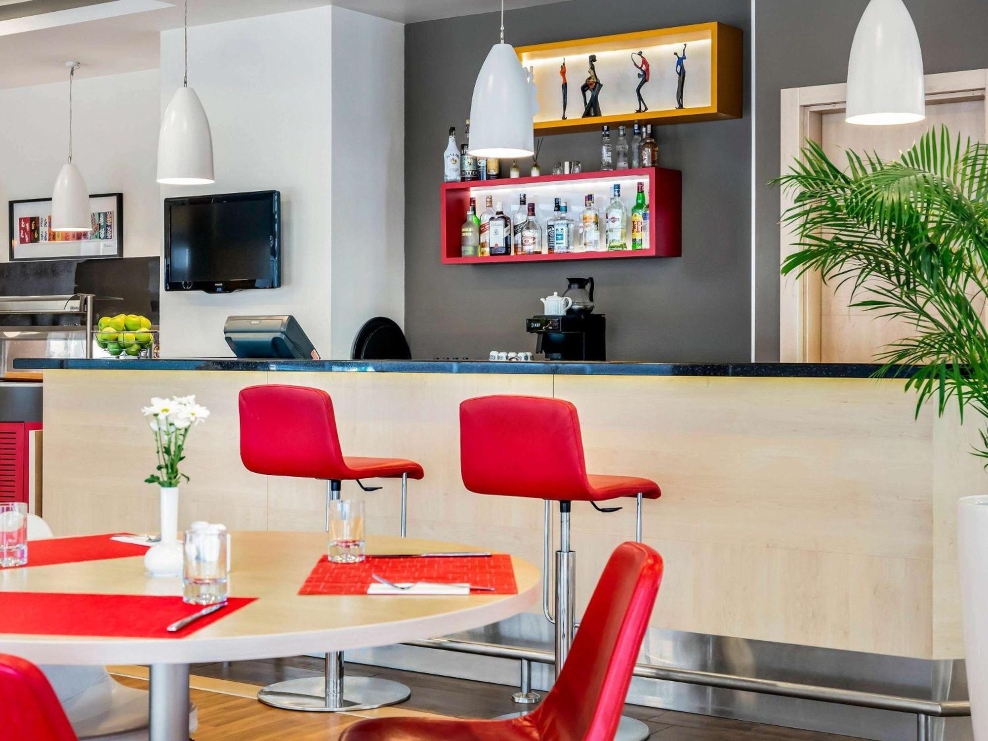 מלון Ibis Izmir Alsancak מראה חיצוני תמונה