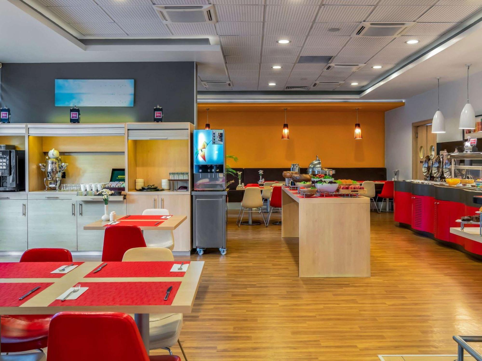 מלון Ibis Izmir Alsancak מראה חיצוני תמונה
